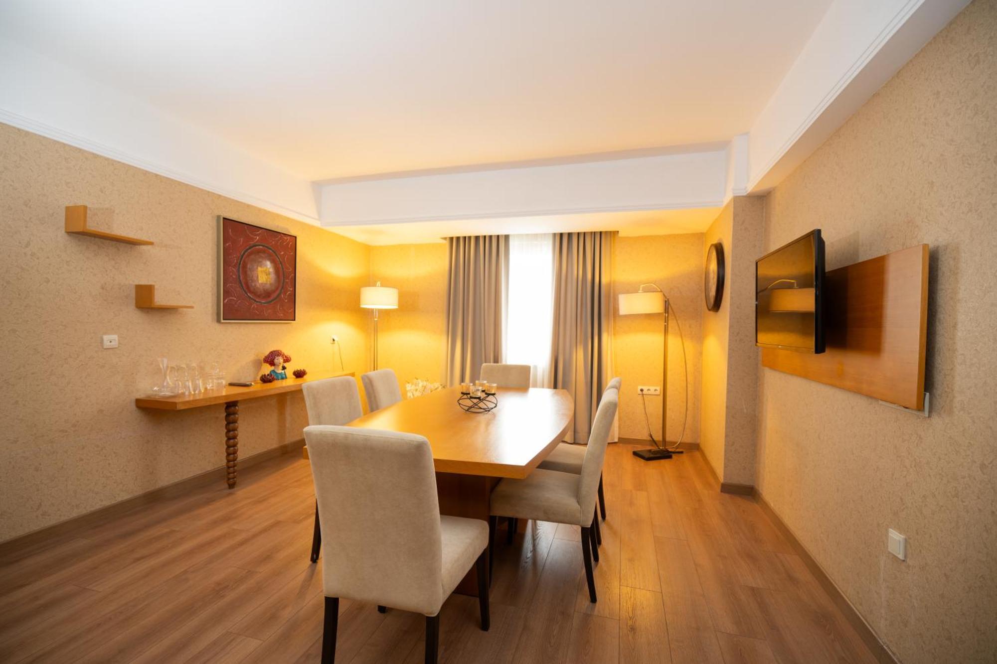 Готель Anemon Grand Denizli