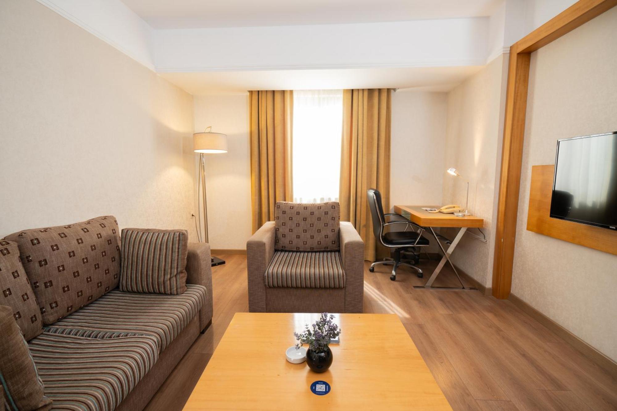 Anemon Grand Denizli Готель Денізлі